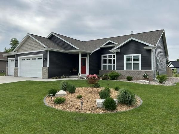 606 W 3RD STREET, Shawano, WI 54166
