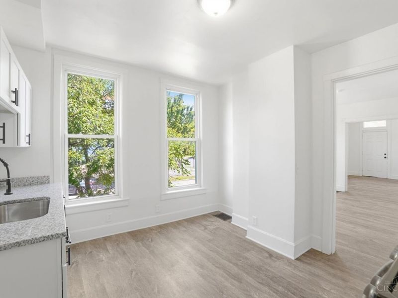 4569 N Edgewood Avenue, Cincinnati, OH 45232 Photo 5
