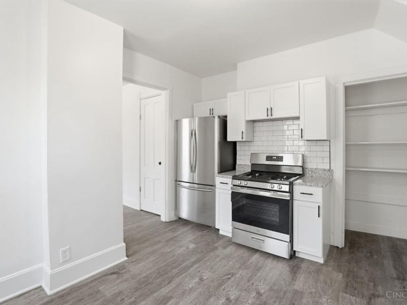 4569 N Edgewood Avenue, Cincinnati, OH 45232 Photo 8