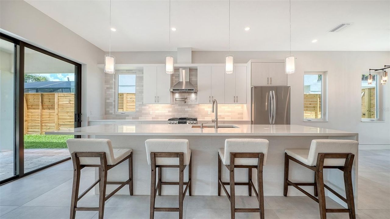 2225 Florinda Street, Sarasota, FL 34231 Photo