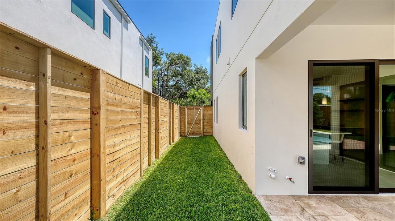 2225 Florinda Street, Sarasota, FL 34231 Photo