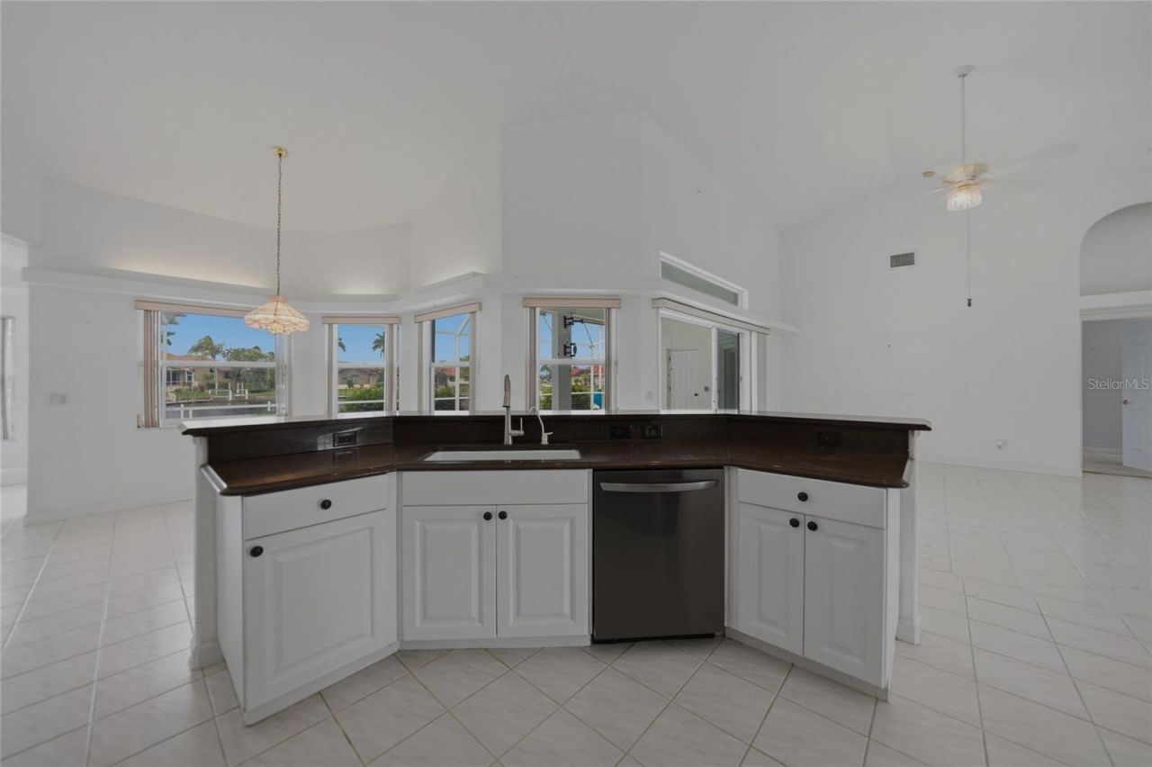 632 Monaco Drive, Punta Gorda, FL 33950 Photo