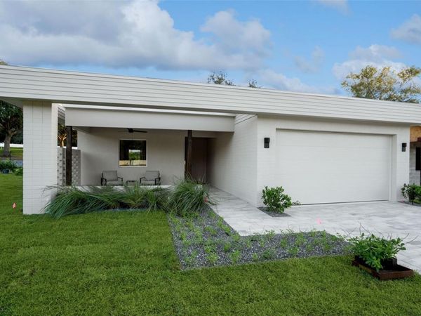 450 SKYFIELD COURT , LADY LAKE, FL 32159