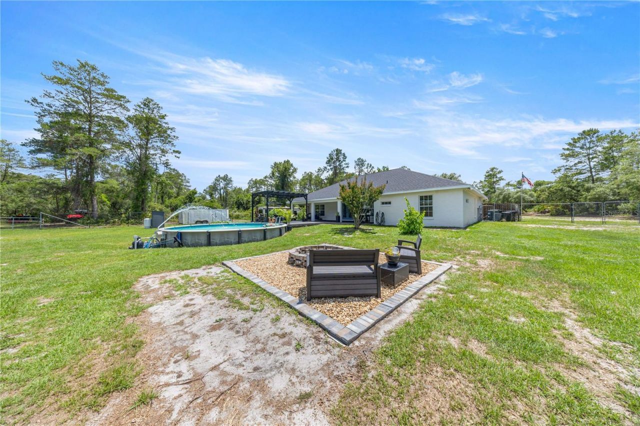 495 Fisher Road, Ocklawaha, FL 32179 Photo