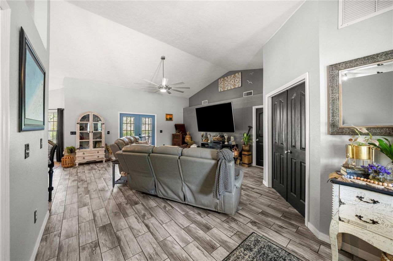 495 Fisher Road, Ocklawaha, FL 32179 Photo