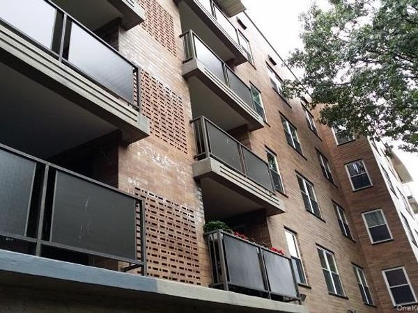 360 Central Avenue , Unit 402, Lawrence, NY 11559