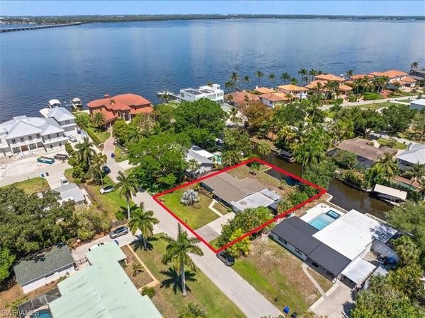 1229 Carlene AVE S, FORT MYERS, FL 33901