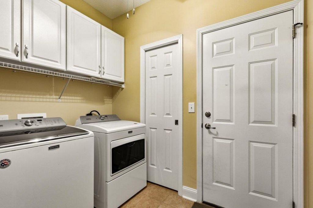 555 Sand Ridge Rd.  Photo 30