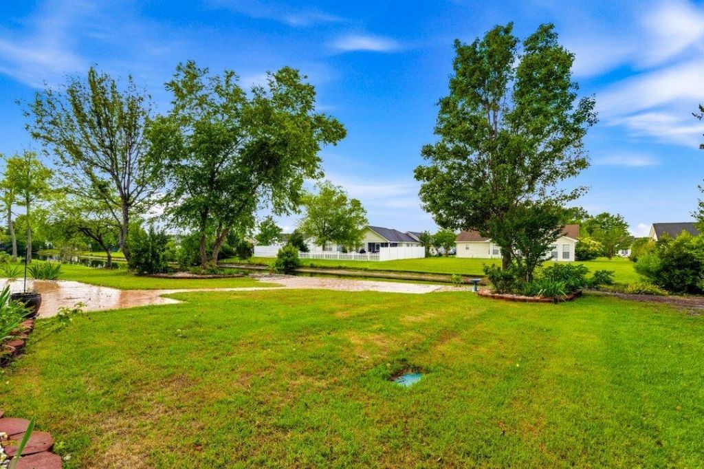 555 Sand Ridge Rd.  Photo 32