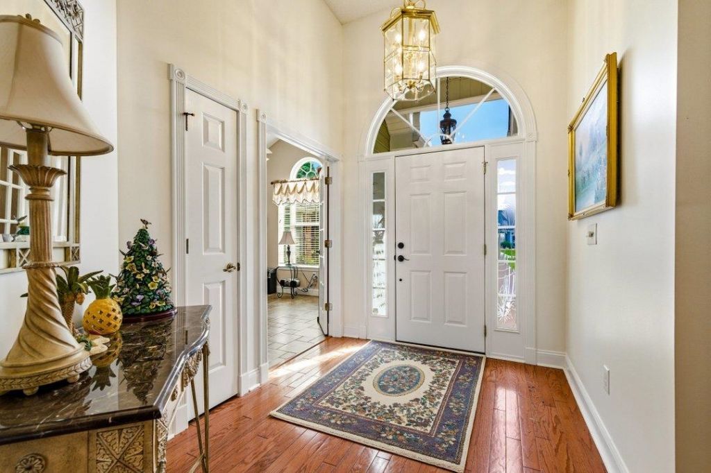 555 Sand Ridge Rd.  Photo 4