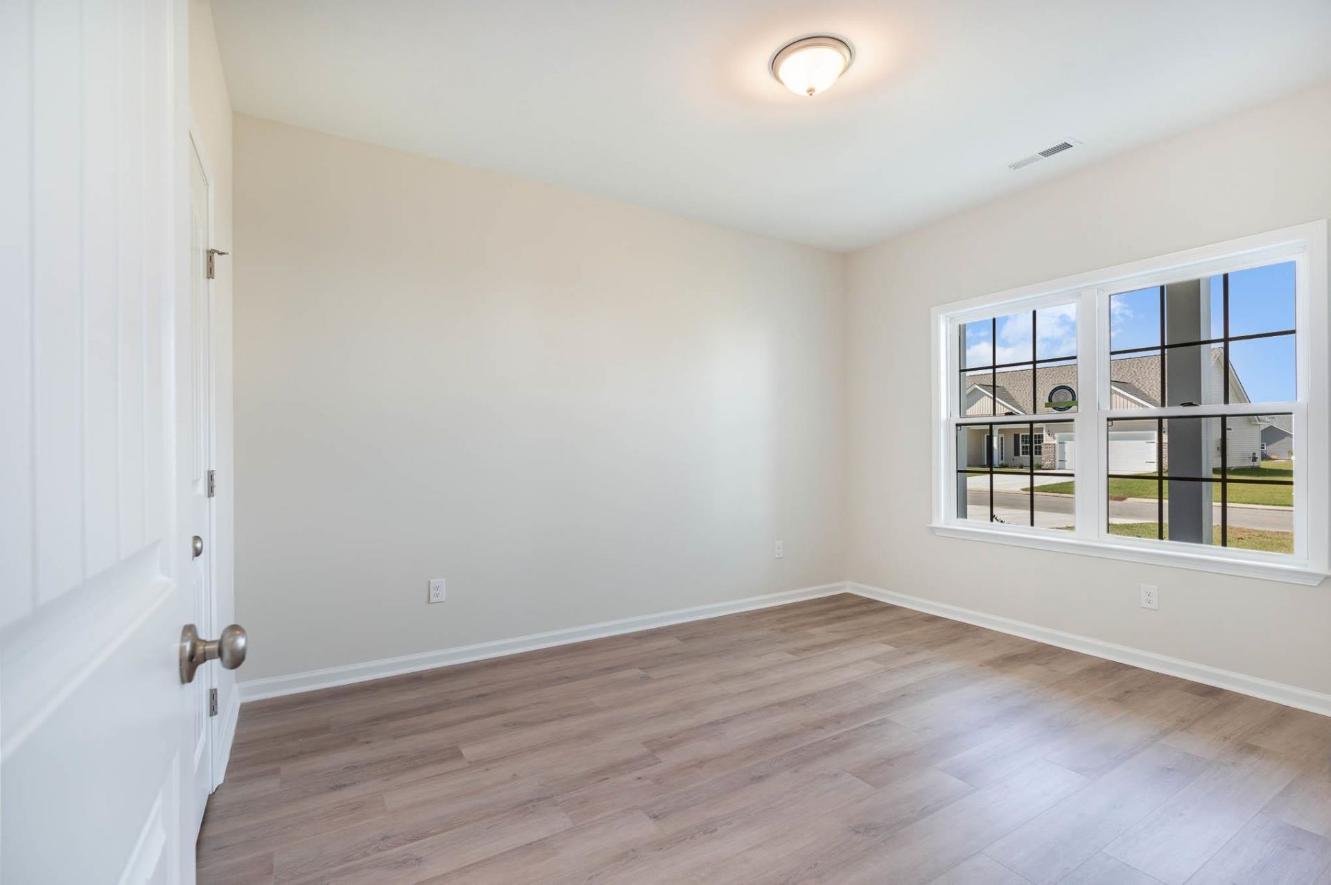 191 Stillbrook Dr. Photo 12