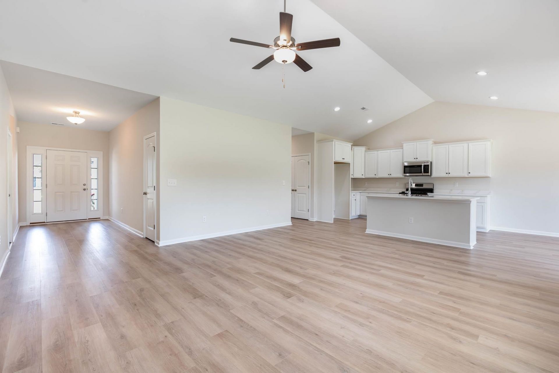 191 Stillbrook Dr. Photo 5