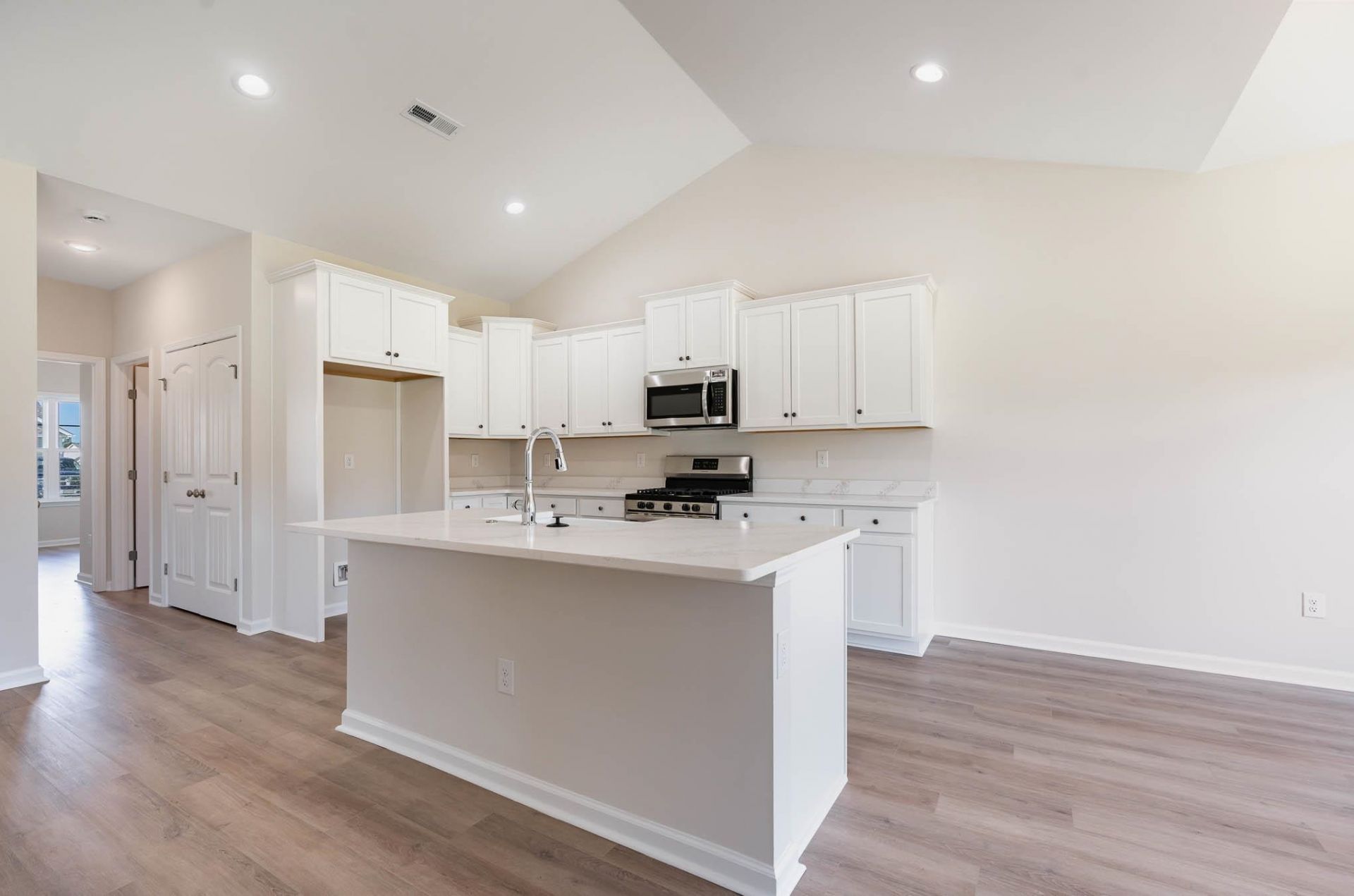 191 Stillbrook Dr. Photo 6