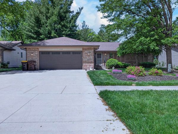 1733 Arnold Avenue, ROCKFORD, IL 61108