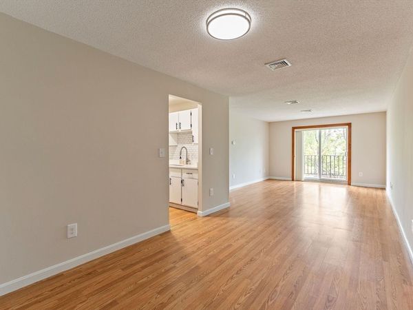 45 Loomis St, Unit 317, Malden, MA 02148