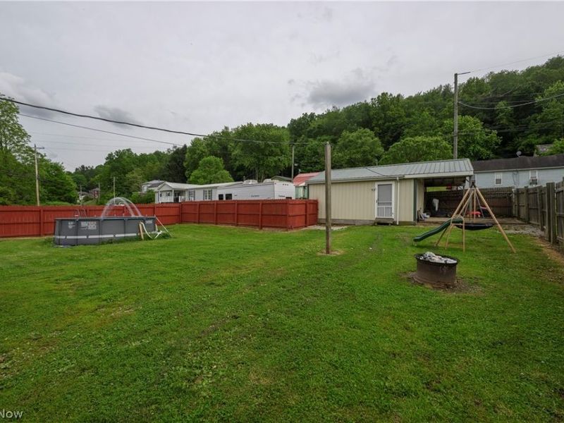 544 E High Street , Uhrichsville, OH 44683 Photo 4