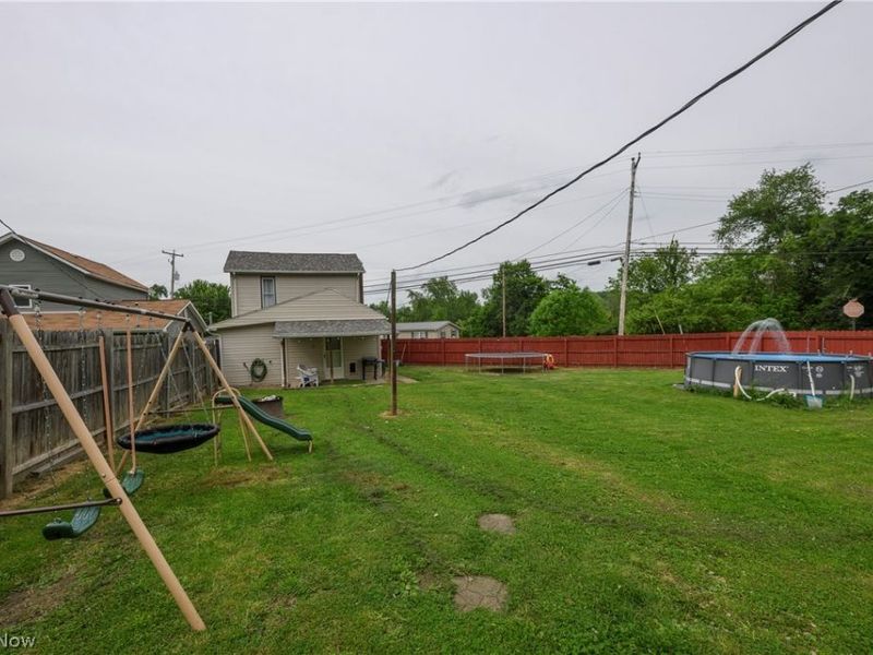 544 E High Street , Uhrichsville, OH 44683 Photo 5