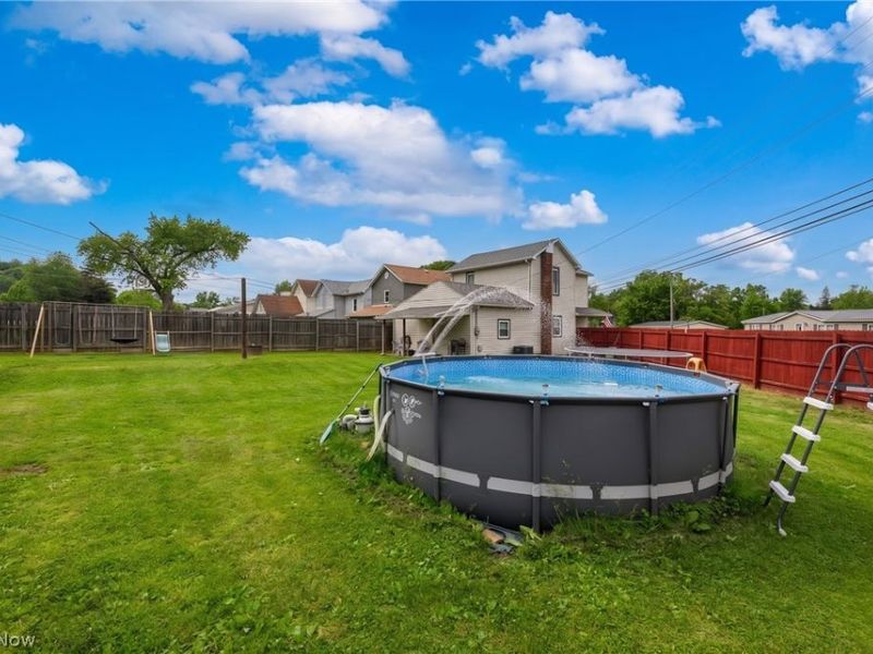 544 E High Street , Uhrichsville, OH 44683 Photo 6