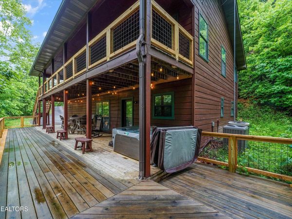 3856 Ravens Den Way, Sevierville, TN 37862