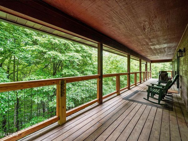 3856 Ravens Den Way, Sevierville, TN 37862