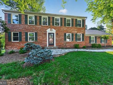 1108 RIVA RIDGE DRIVE, GREAT FALLS, VA 22066