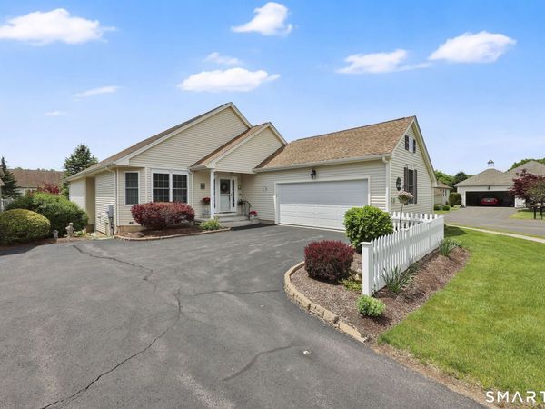 31 Ross, Unit 31, Windsor Locks, CT 06096