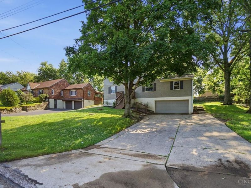 3340 Algus Lane, Cincinnati, OH 45248 Photo 3
