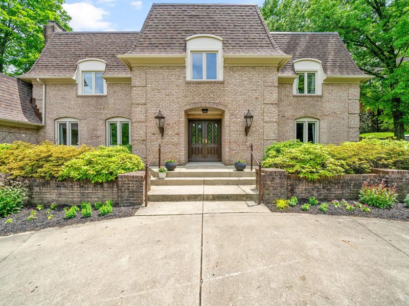 546 Indian Mound Road, Columbus, OH 43213 Photo 2