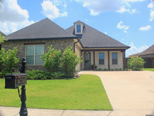 36347 Belle Savanne Ave, Geismar, LA 70734