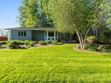4108 Bel Harbor Drive, Liverpool, NY 13090