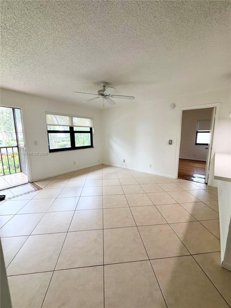 7137 Golf Colony Ct , Unit 202, Lake Worth, FL 33467 Photo