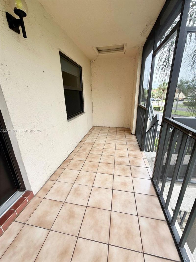 7137 Golf Colony Ct , Unit 202, Lake Worth, FL 33467 Photo