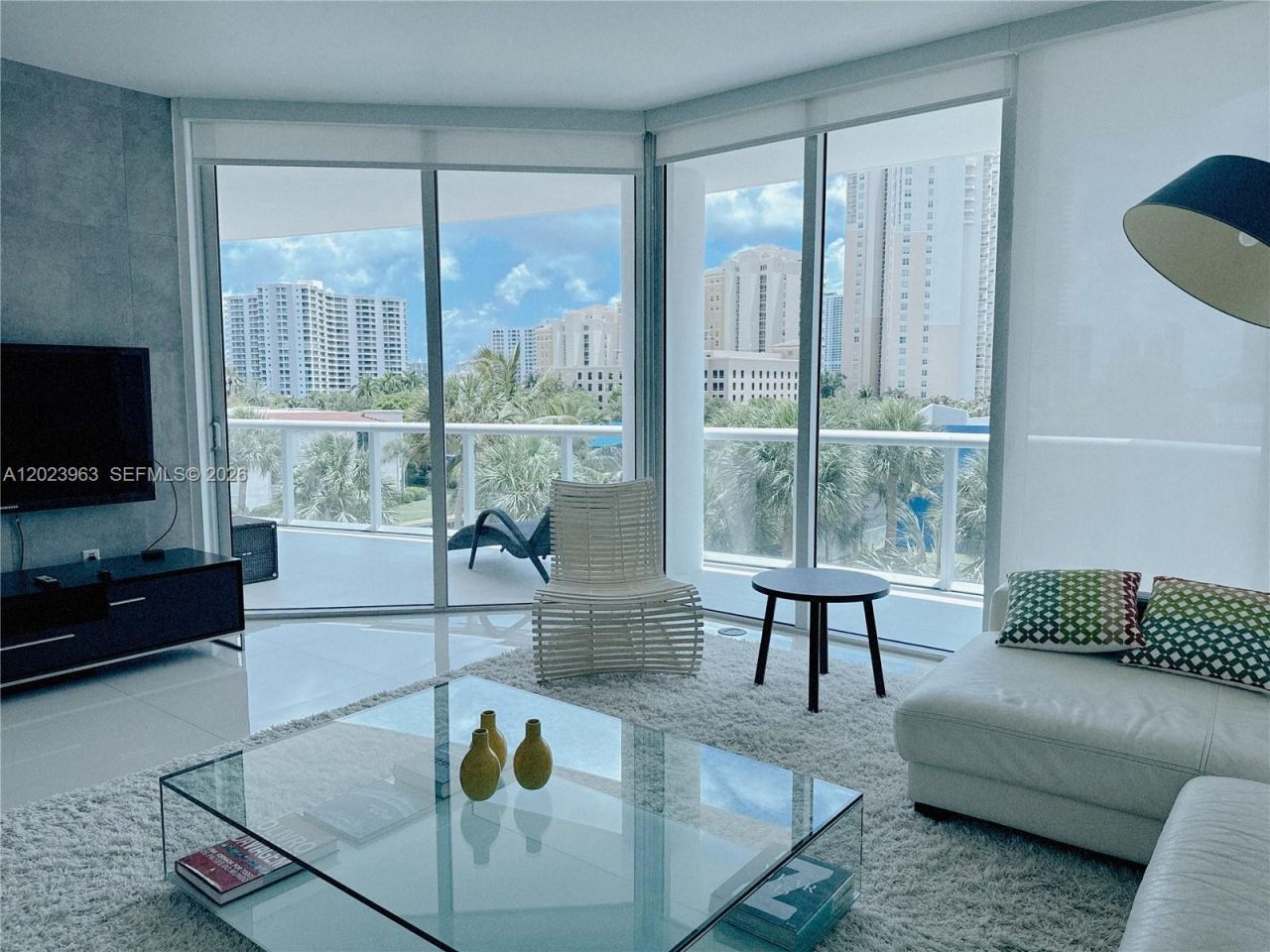 3131 NE 188th St , Unit 2-504, Aventura, FL 33180 Main Photo