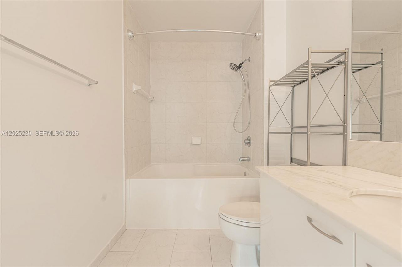 133 NE 2nd Ave , Unit 312, Miami, FL 33132 Photo