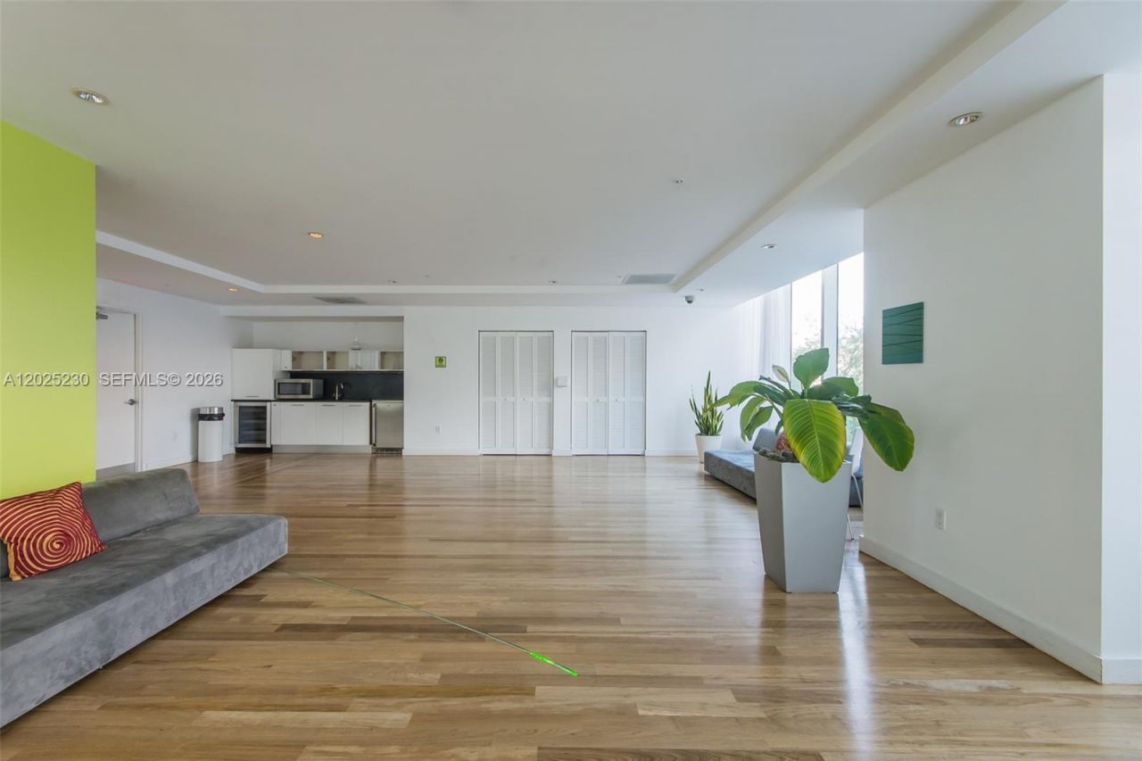133 NE 2nd Ave , Unit 312, Miami, FL 33132 Photo