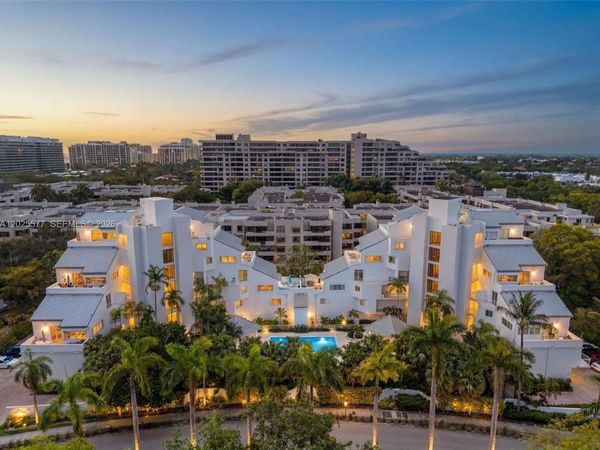 50 Ocean Lane Dr , Unit PH601, Key Biscayne, FL 33149