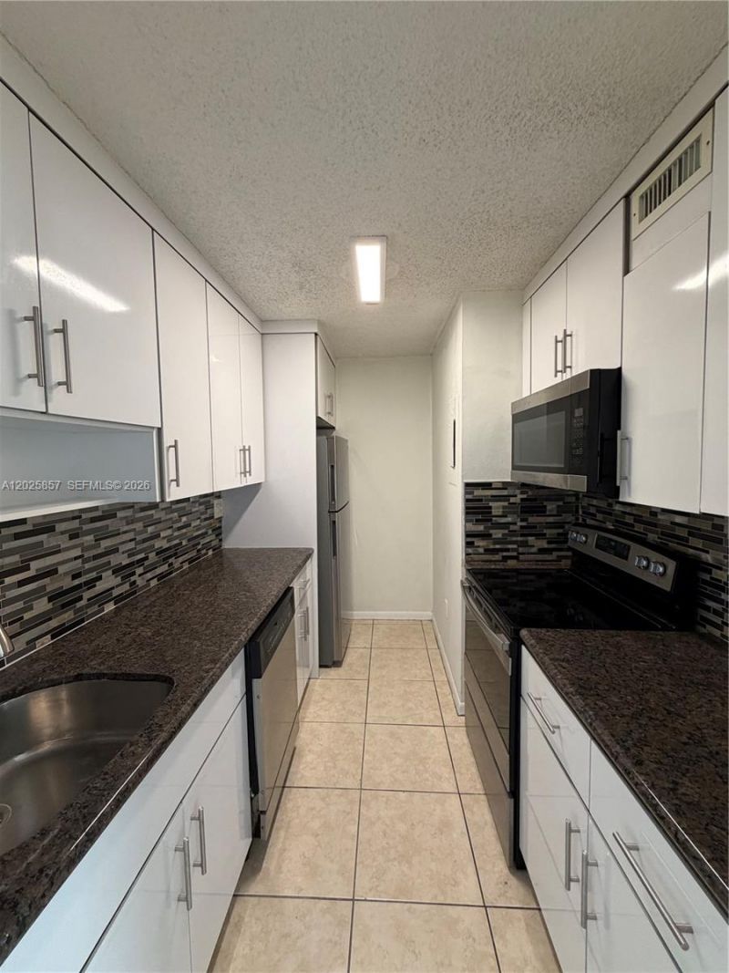 7429 SW 152nd Ave , Unit 13-205, Miami, FL 33193 Photo
