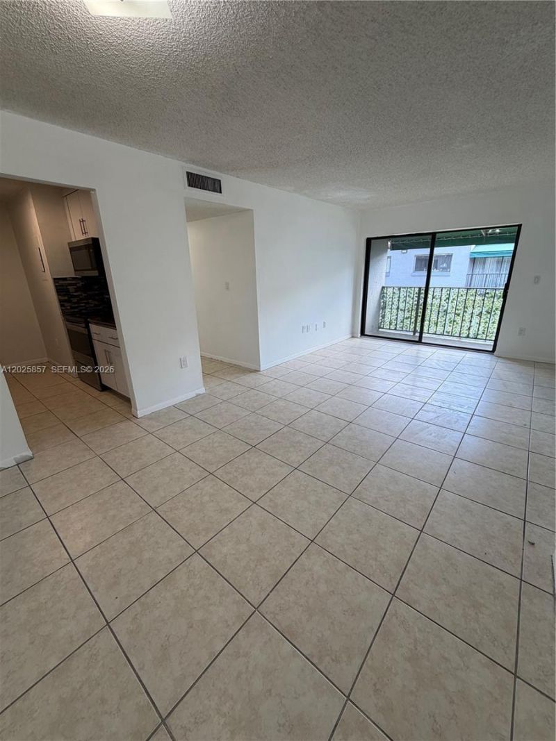 7429 SW 152nd Ave , Unit 13-205, Miami, FL 33193 Photo