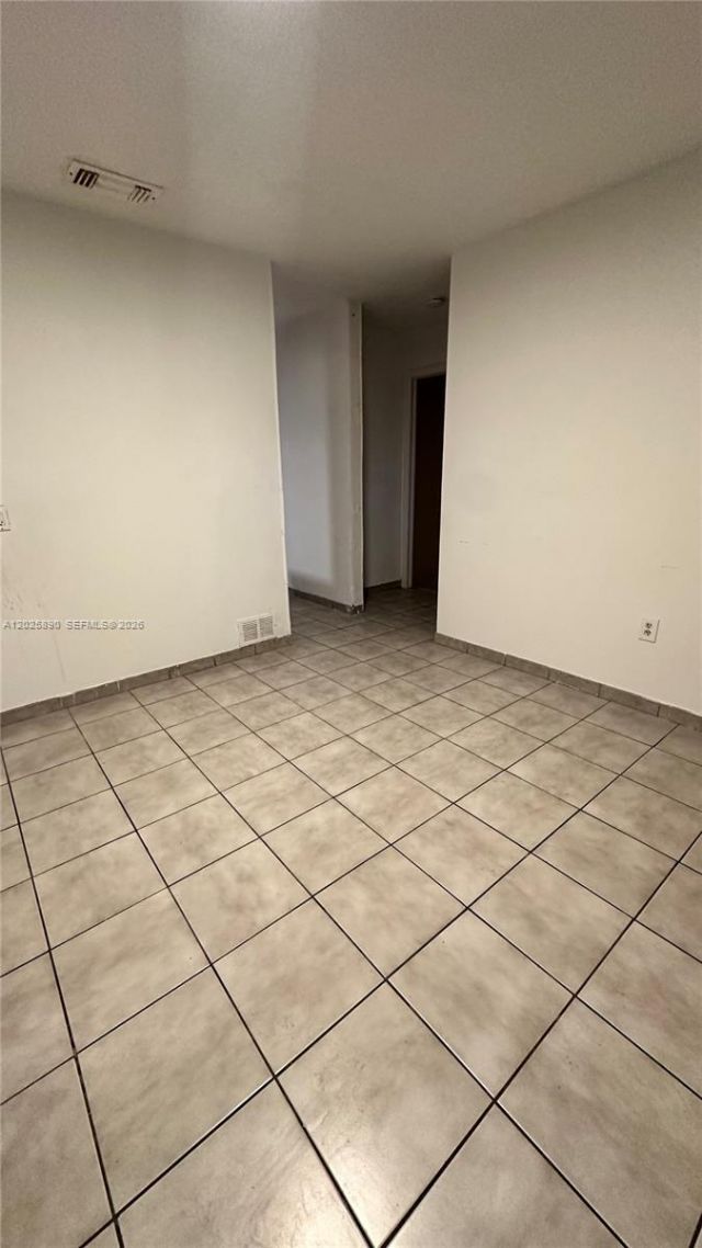 4198 W 10th Ave, Hialeah, FL 33012 Photo
