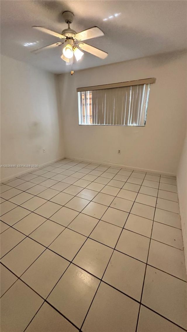 4198 W 10th Ave, Hialeah, FL 33012 Photo