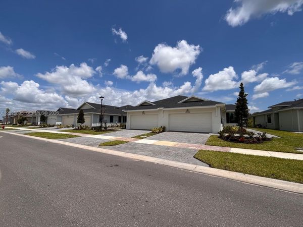 10755 NW Wilgrove Lane, Unit 10755, Port St. Lucie, FL 34987