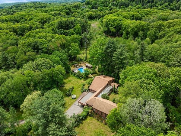 29 Pine Ridge Rd, Stow, MA 01775