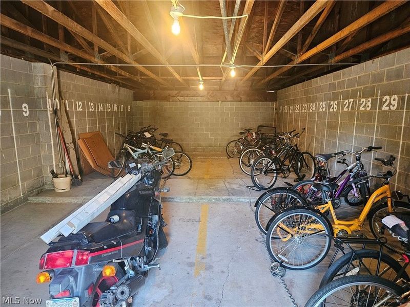 3675 Clague Road, Unit 306, North Olmsted, OH 44070 Photo 17