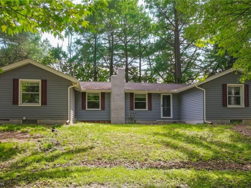 151 Shiawassee Avenue , Fairlawn, OH 44333 Photo 3