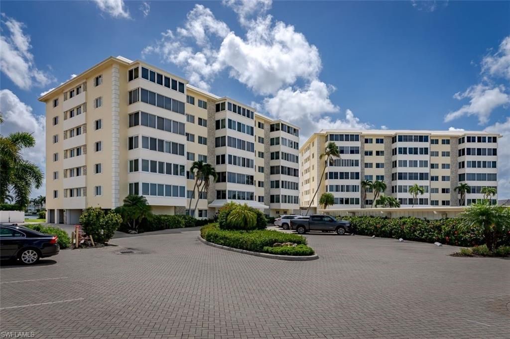 3420 Gulf Shore Blvd N, Unit 14, Naples, FL 34103 Photo