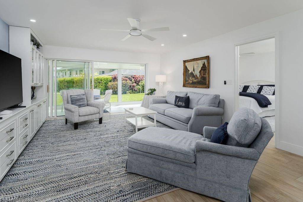 3420 Gulf Shore Blvd N, Unit 14, Naples, FL 34103 Photo