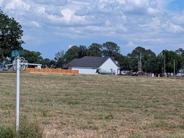 0 L B J Ranch Road , Trinidad, TX 75163