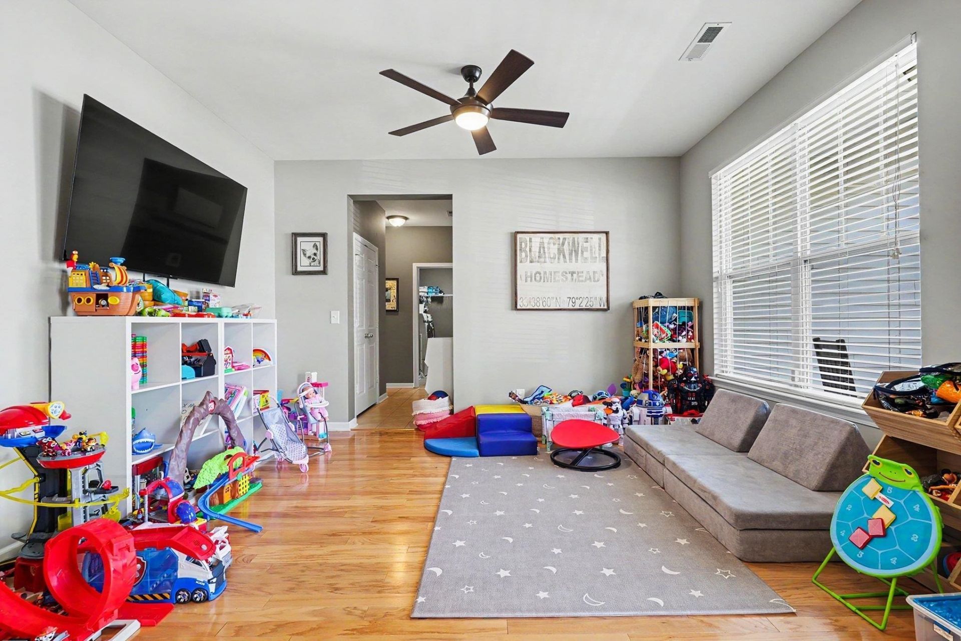 608 Sabel Springs Way  Photo 6