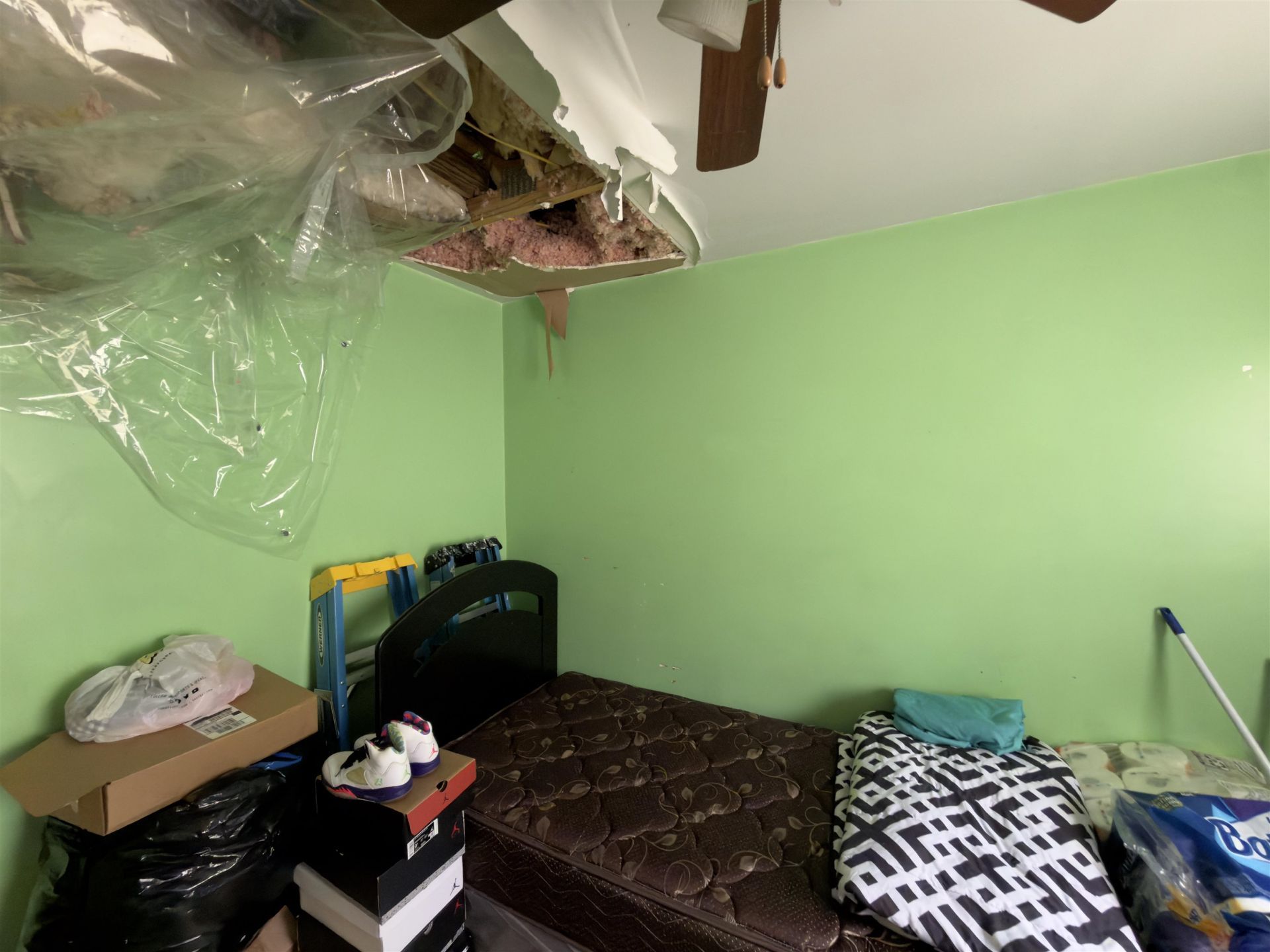 521 Bond St.  Photo 12