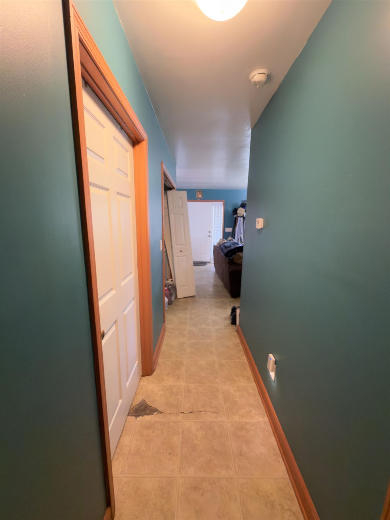 521 Bond St.  Photo 16